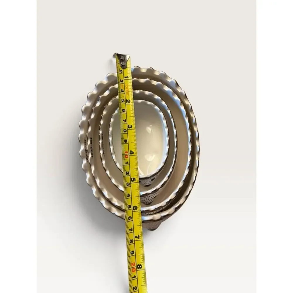 Creative Co-Op Hedgehog Measuring Cups – Set of 4